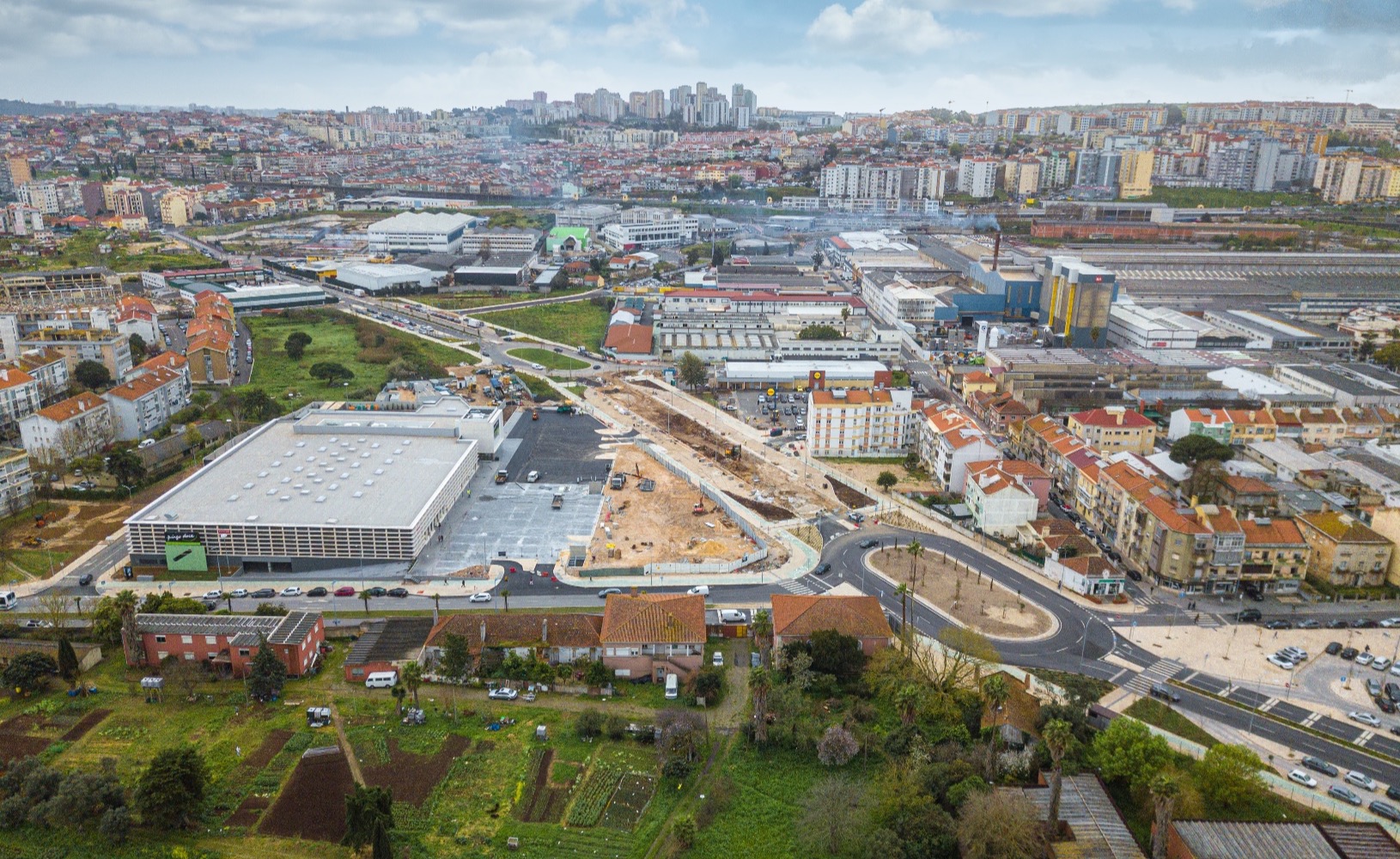 Projeto Unikonstroi Eixo Estruturante Venda Nova/Falagueira